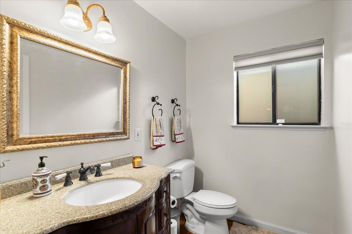 7637 N Cheryl Ave, Fresno, CA 93711