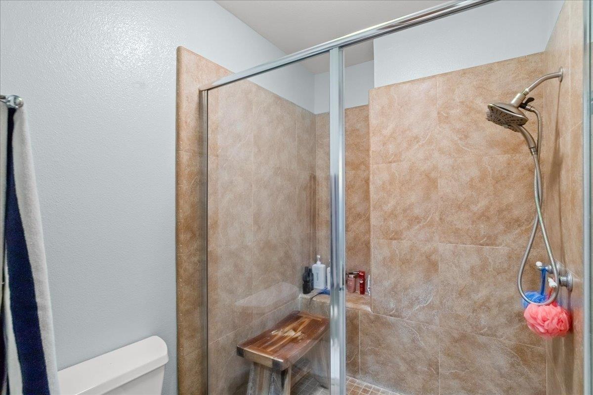 7637 N Cheryl Ave, Fresno, CA 93711