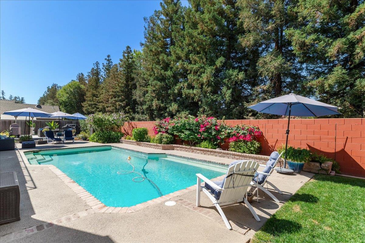 7637 N Cheryl Ave, Fresno, CA 93711