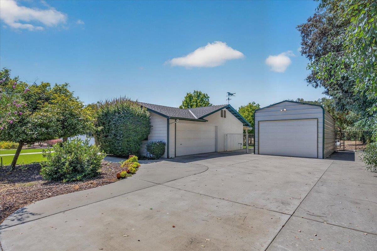 12778 Mesa Dr, Madera, CA 93636