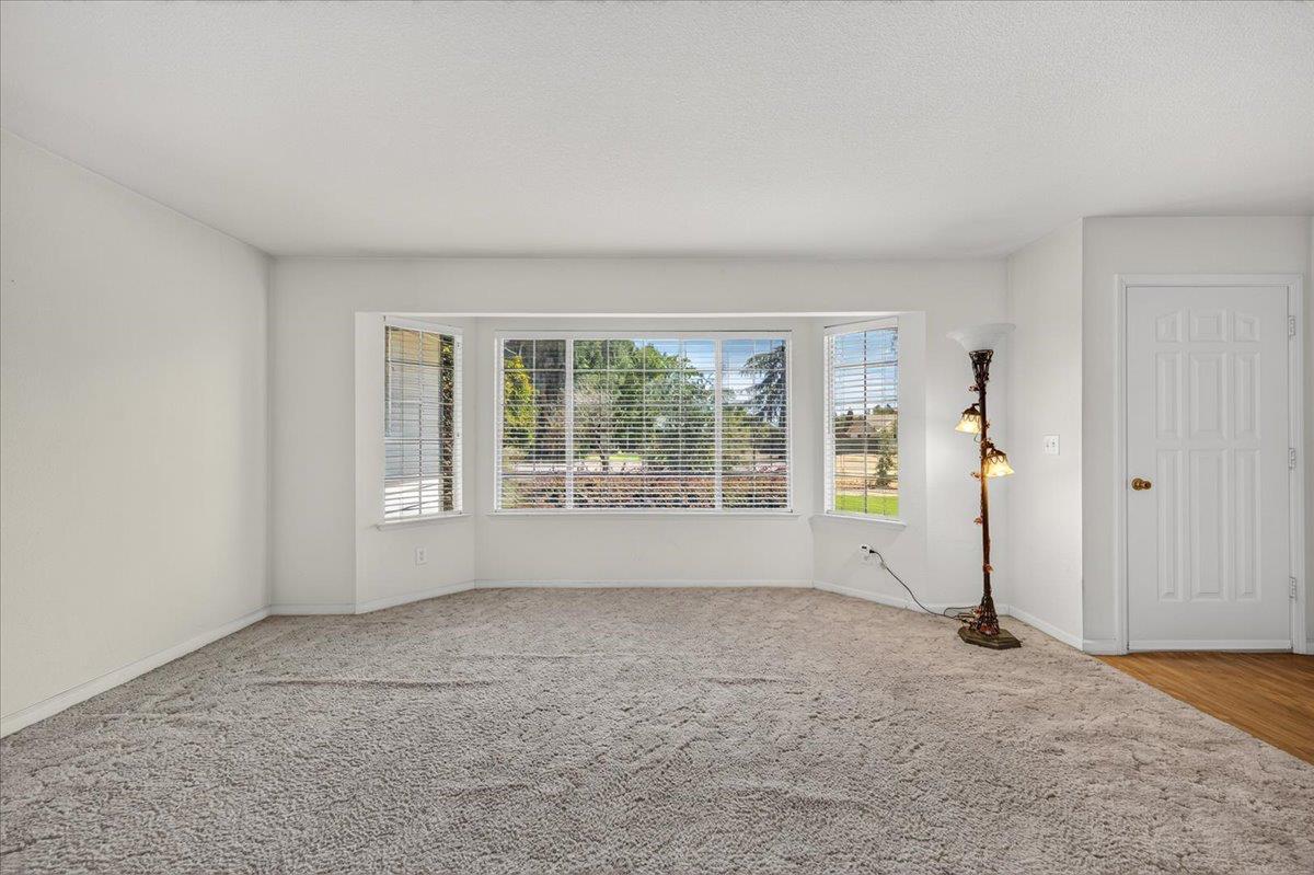 12778 Mesa Dr, Madera, CA 93636