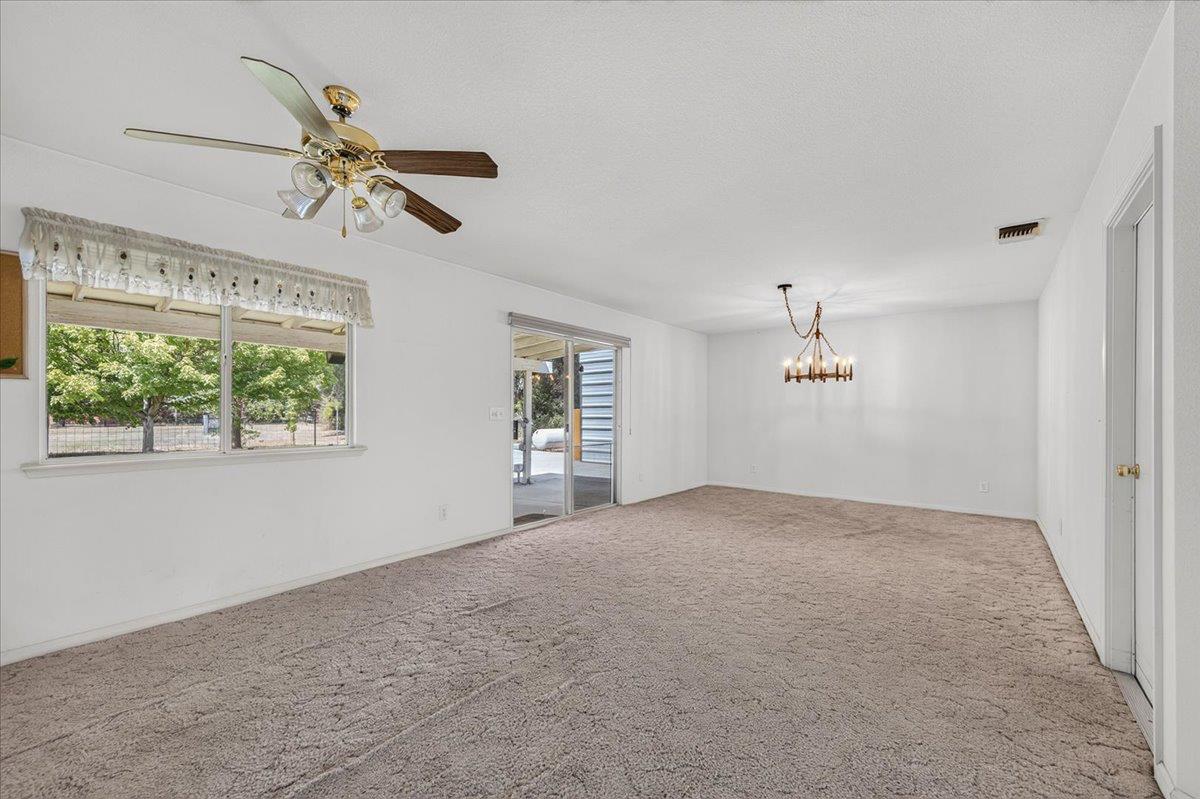 12778 Mesa Dr, Madera, CA 93636