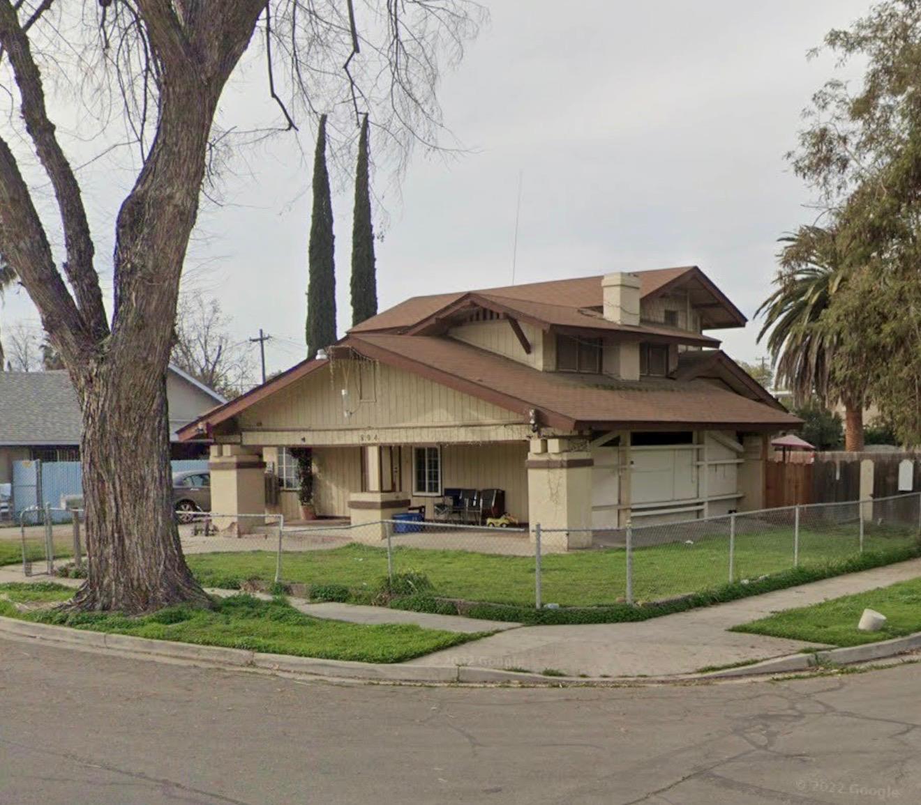 804 S 4th St, Fresno, CA 93702