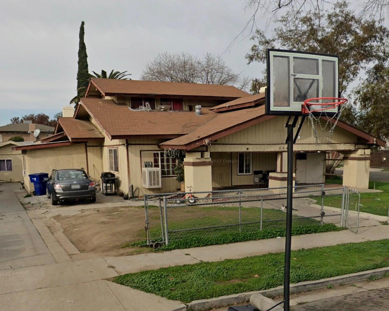 804 S 4th St, Fresno, CA 93702