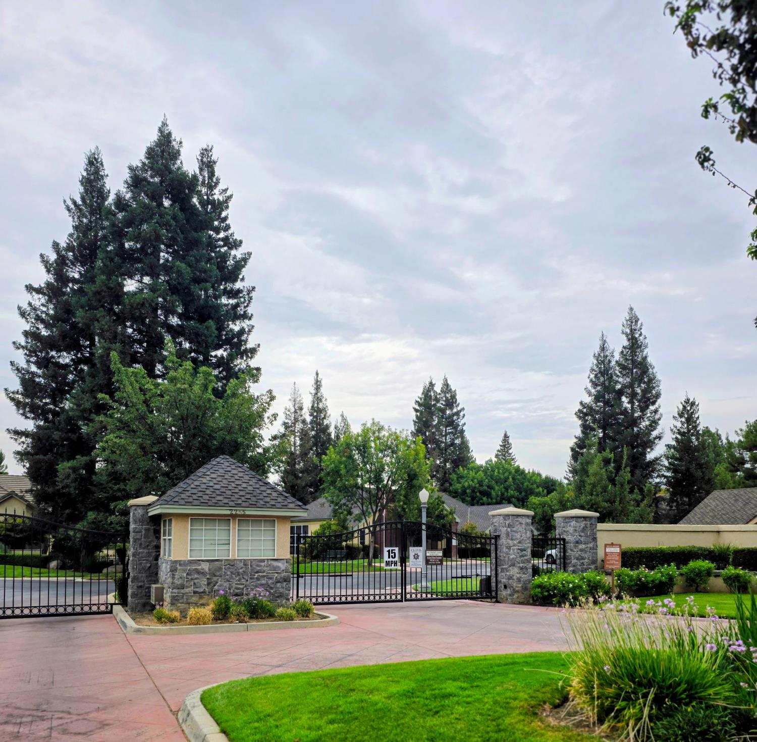 2230 Dawson Cove Ln S, Clovis, CA 93611