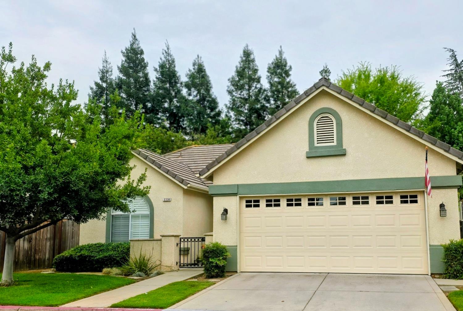 2230 Dawson Cove Ln S, Clovis, CA 93611