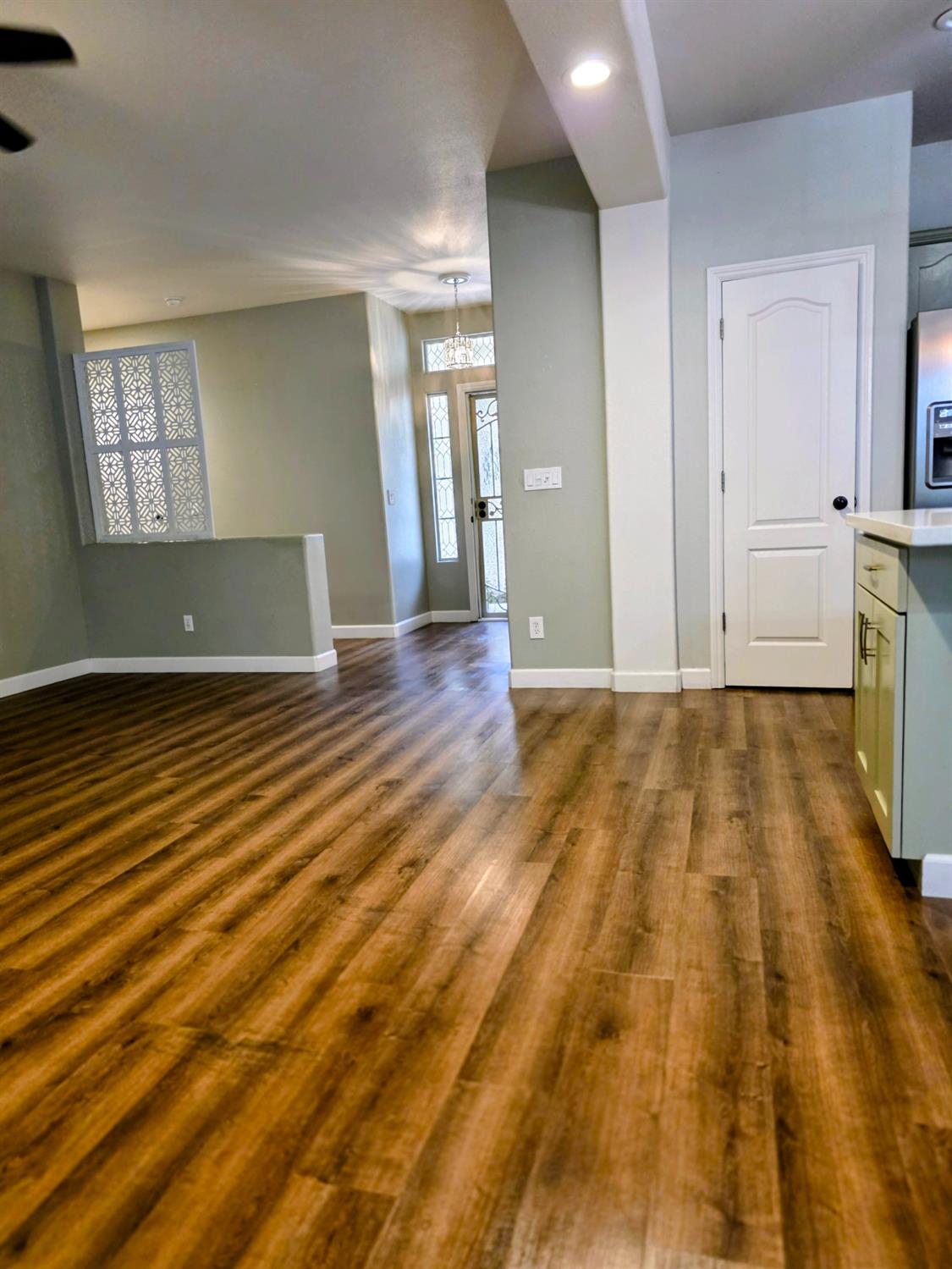 2230 Dawson Cove Ln S, Clovis, CA 93611