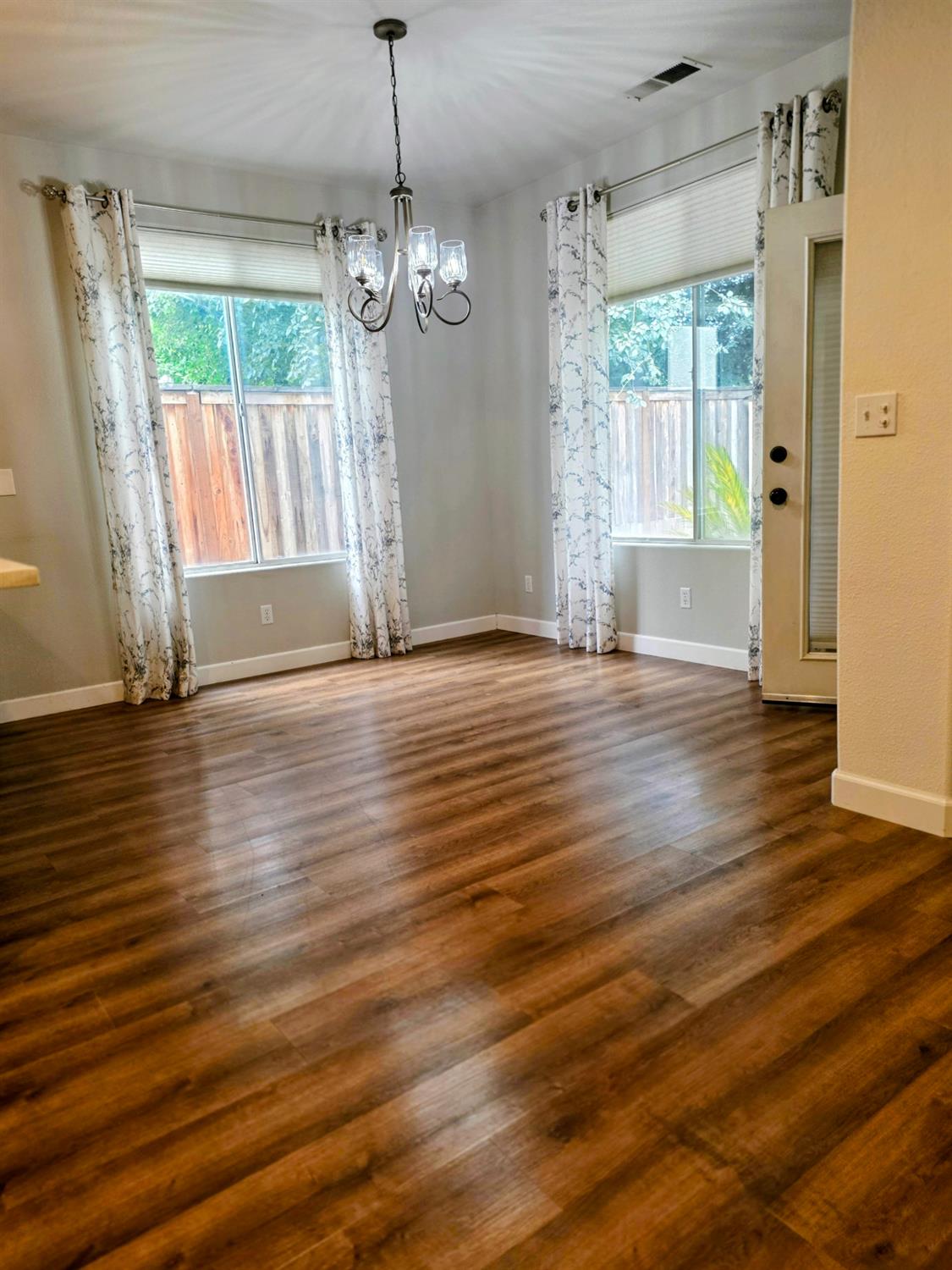 2230 Dawson Cove Ln S, Clovis, CA 93611