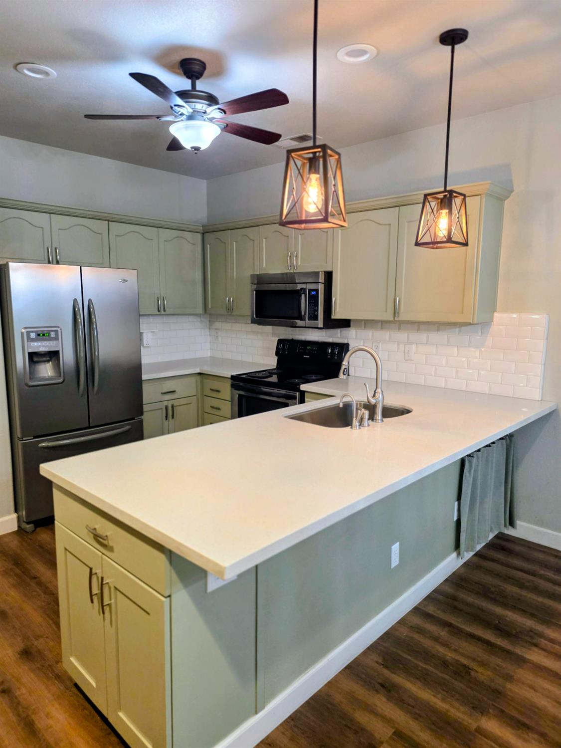 2230 Dawson Cove Ln S, Clovis, CA 93611