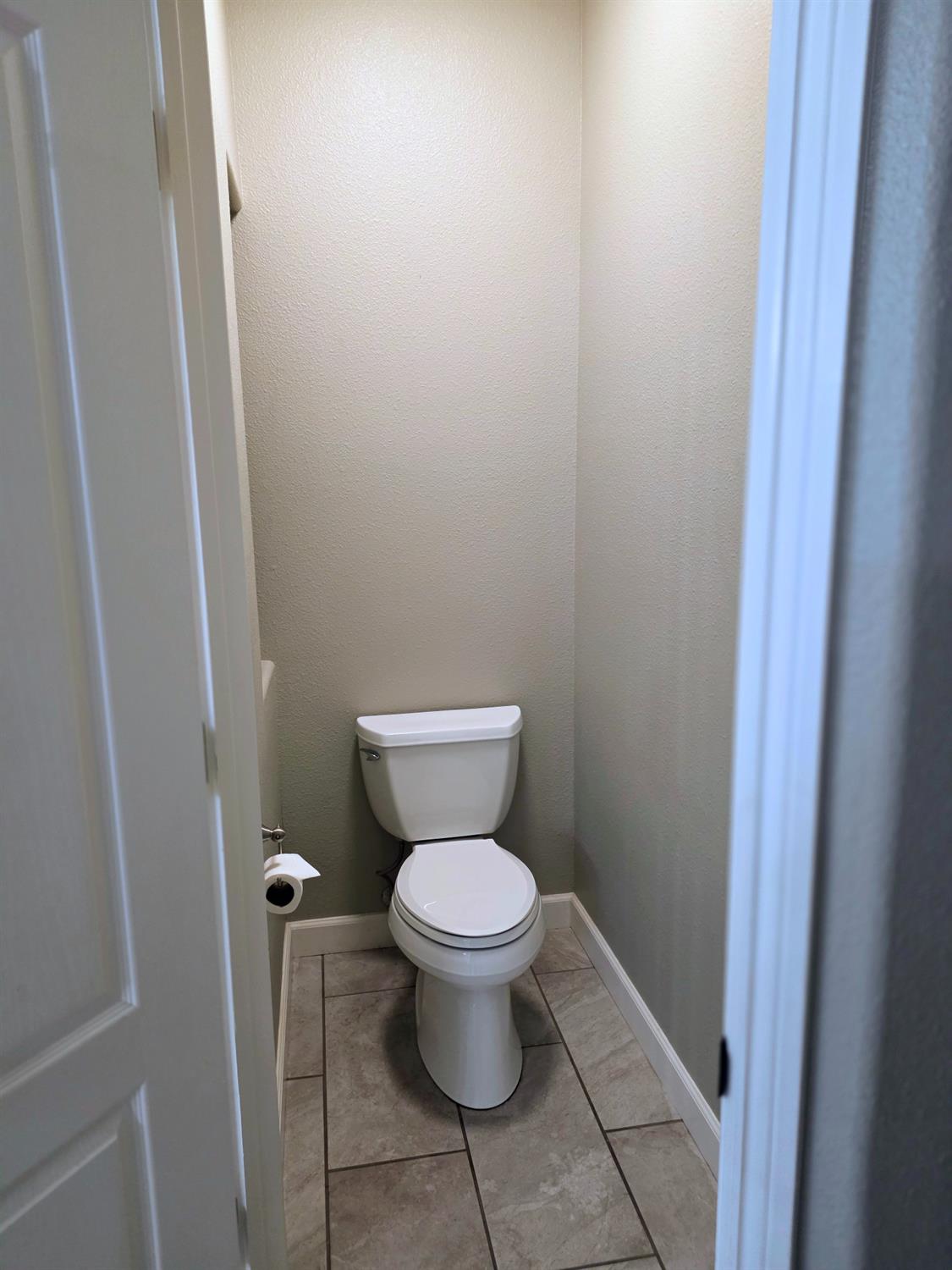 2230 Dawson Cove Ln S, Clovis, CA 93611