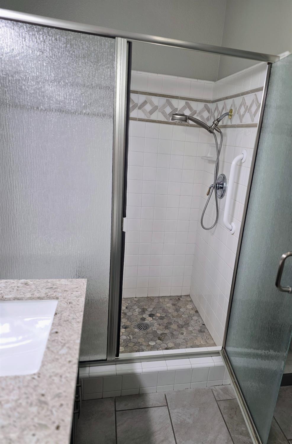 2230 Dawson Cove Ln S, Clovis, CA 93611