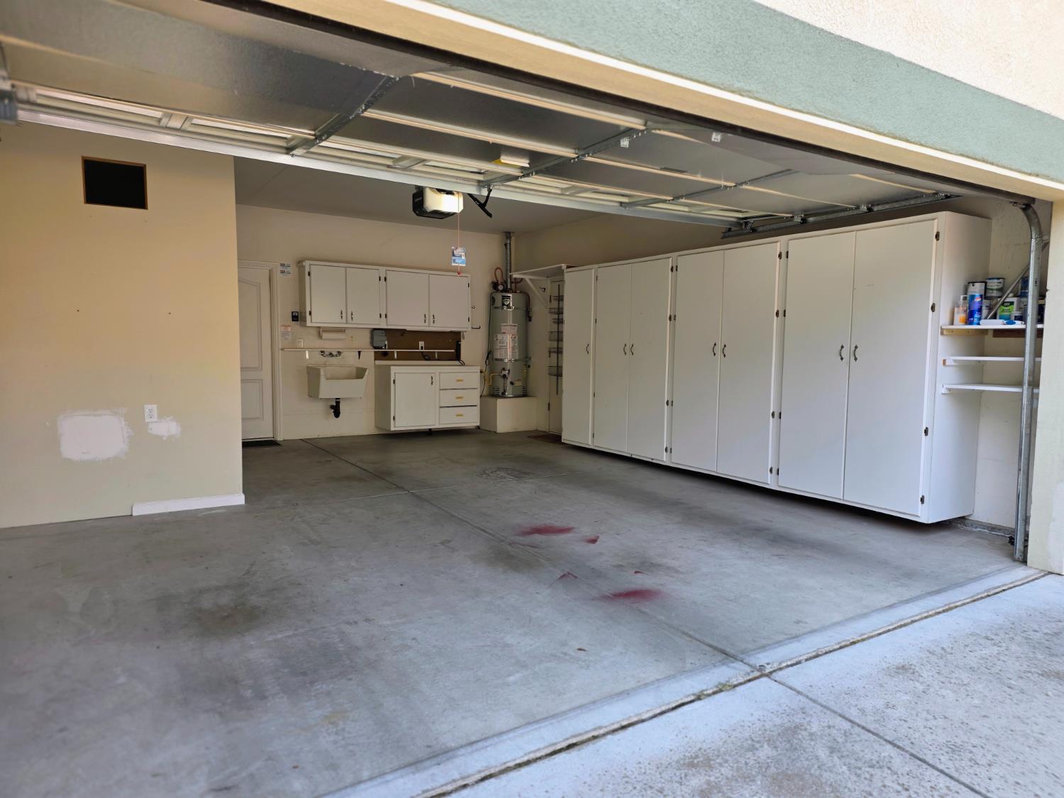 2230 Dawson Cove Ln S, Clovis, CA 93611