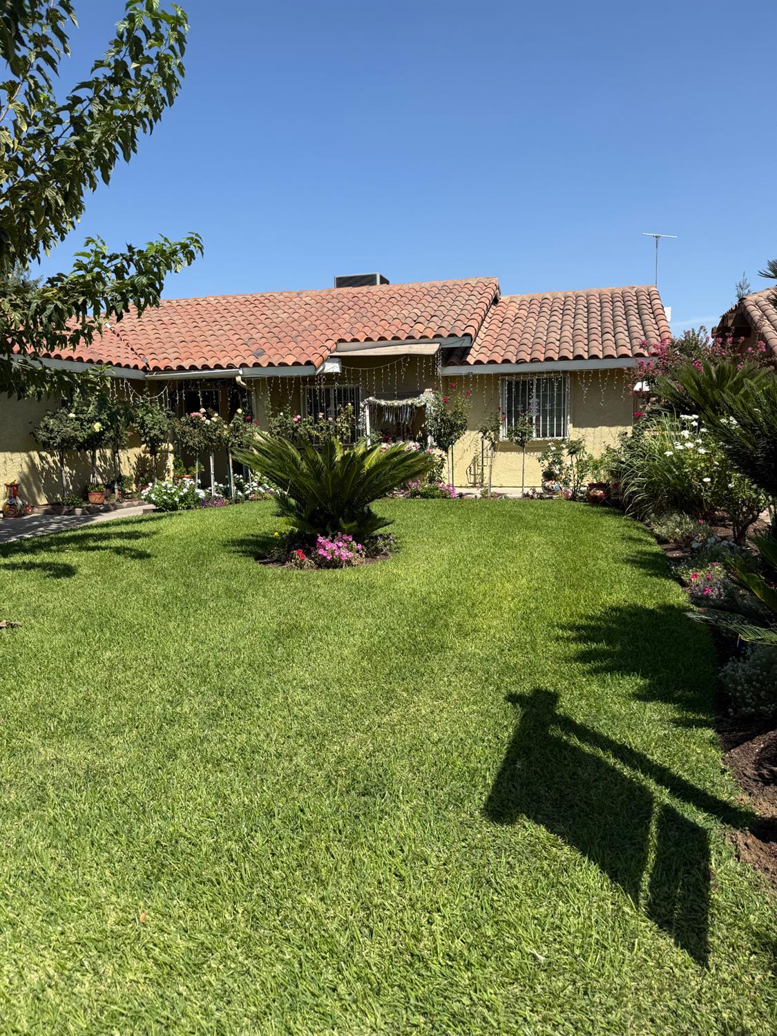 8570 S Rene Lopez, Parlier, CA 93648