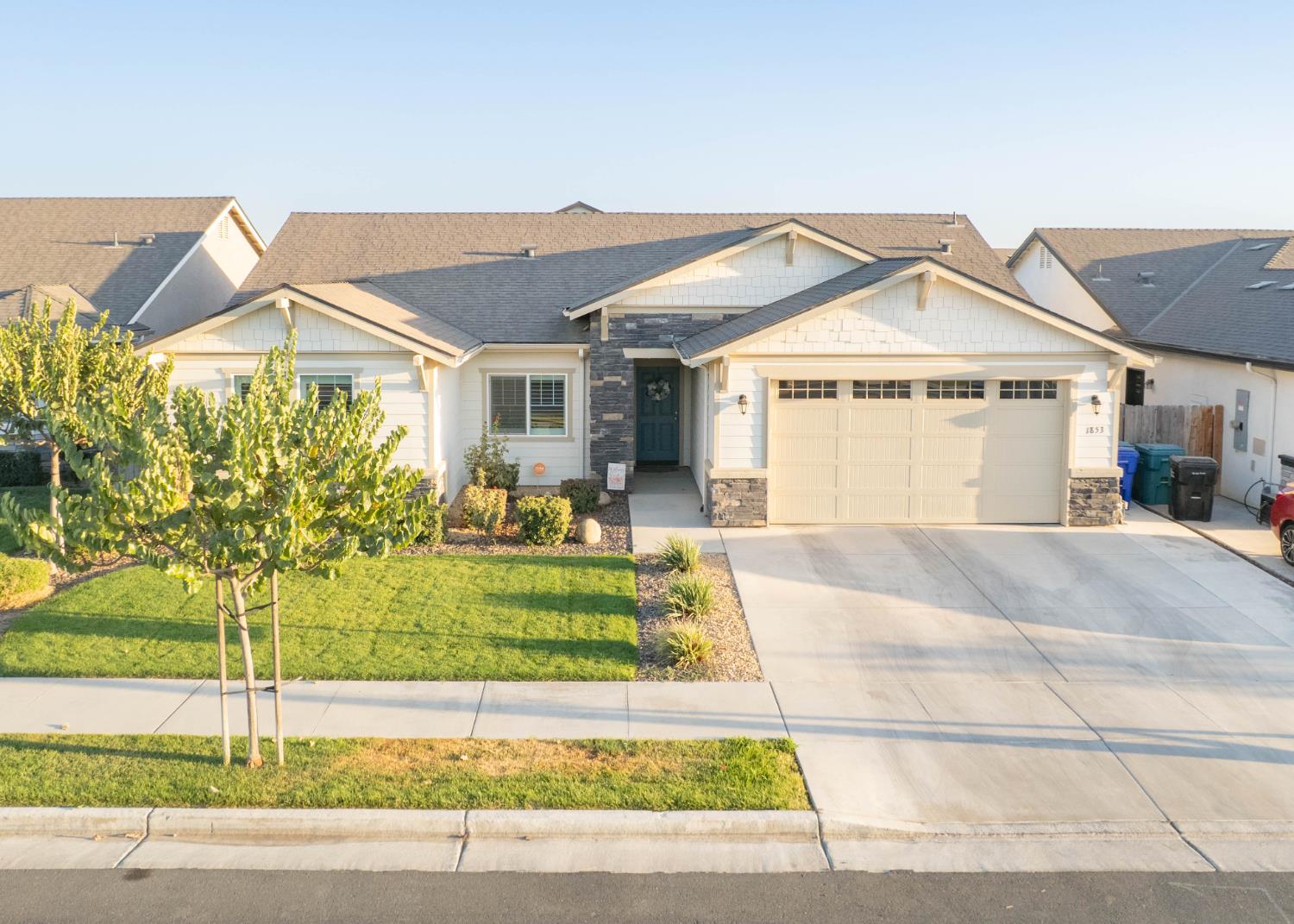 1593 W Date Ave, Porterville, CA 93257