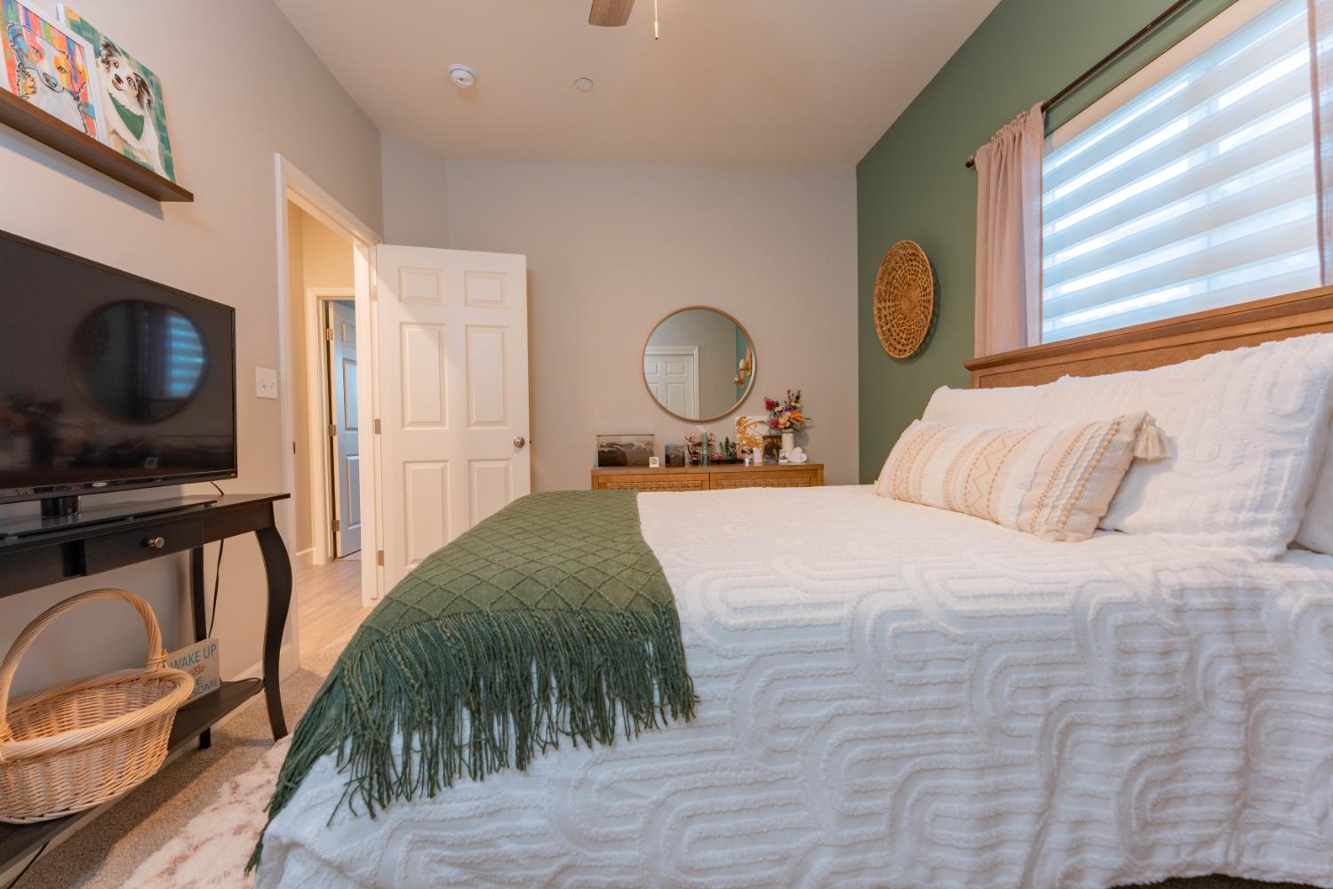 1593 W Date Ave, Porterville, CA 93257