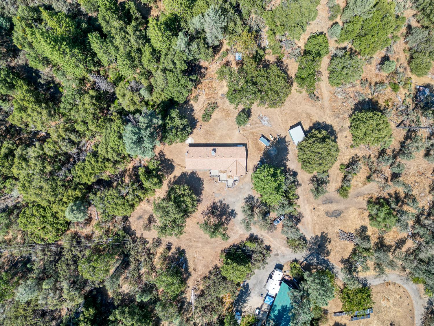 43696 Whispering Pines Dr, Oakhurst, CA 93644