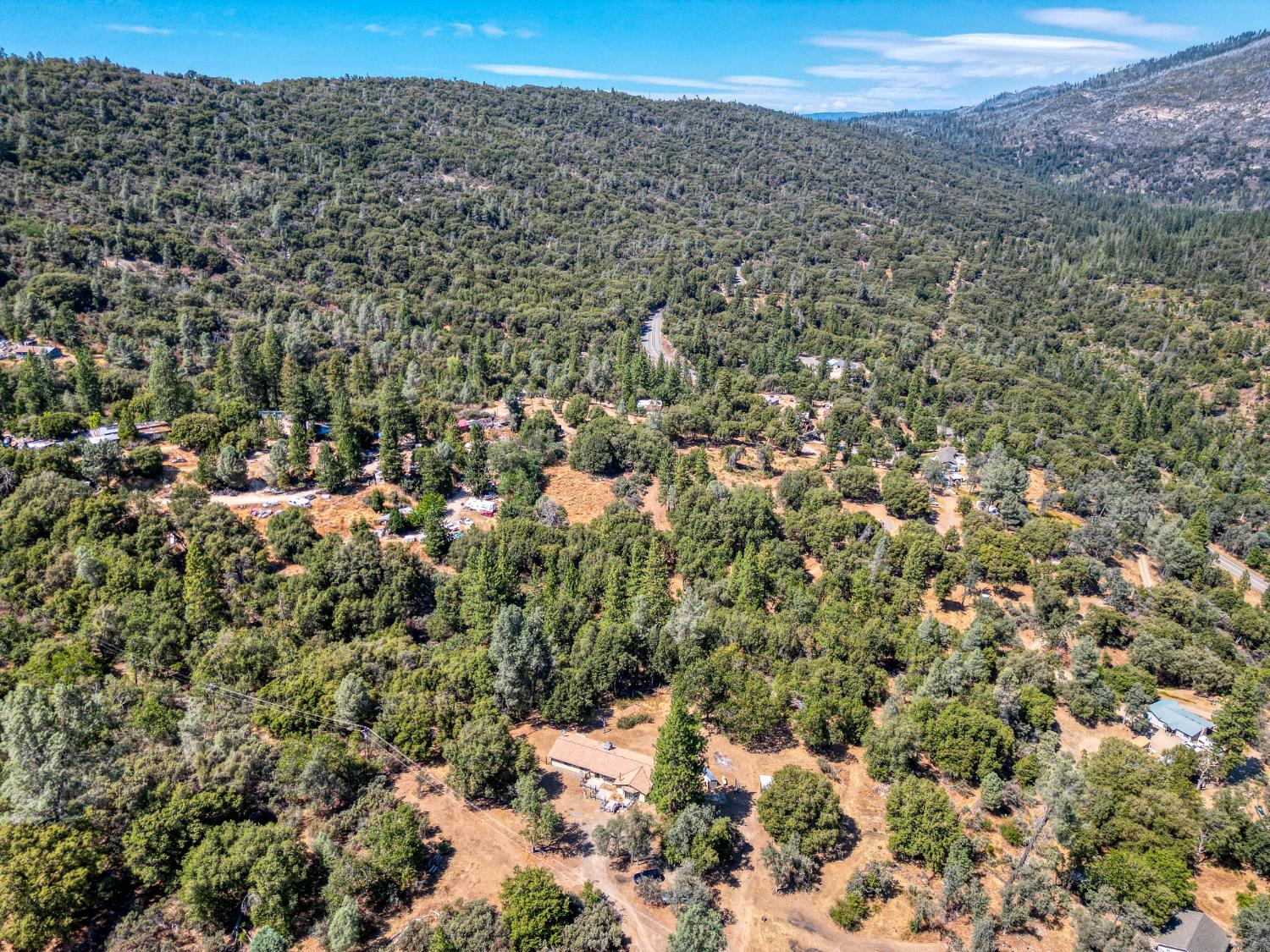 43696 Whispering Pines Dr, Oakhurst, CA 93644