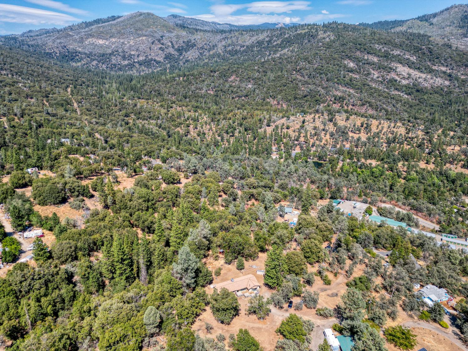 43696 Whispering Pines Dr, Oakhurst, CA 93644