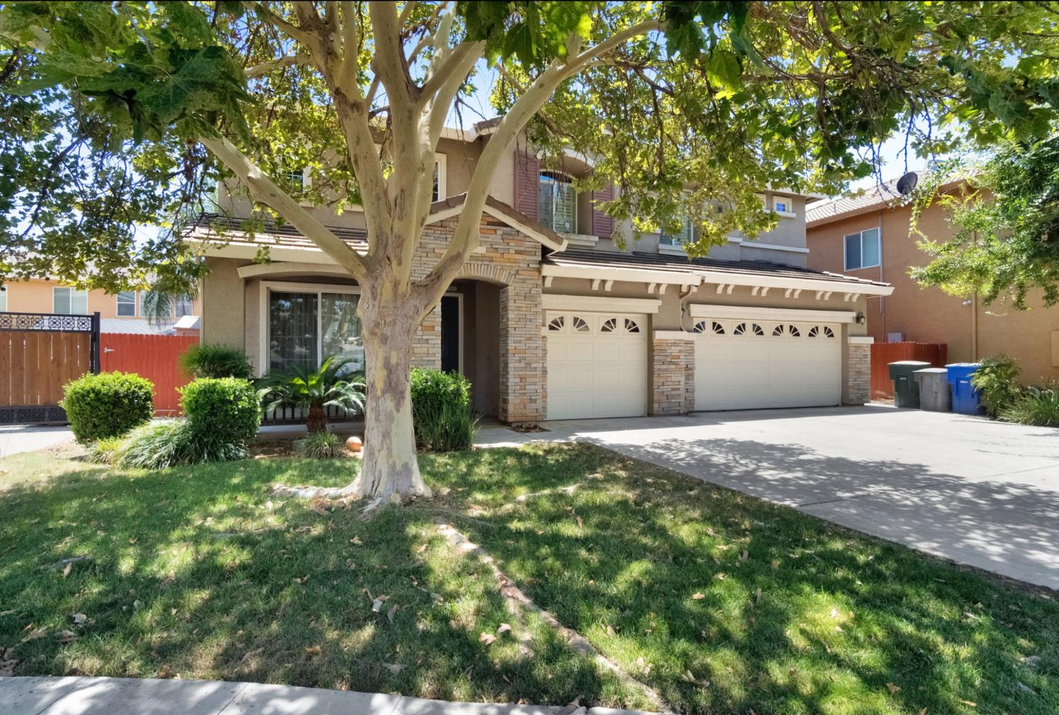 7113 E Garland Ave, Fresno, CA 93737
