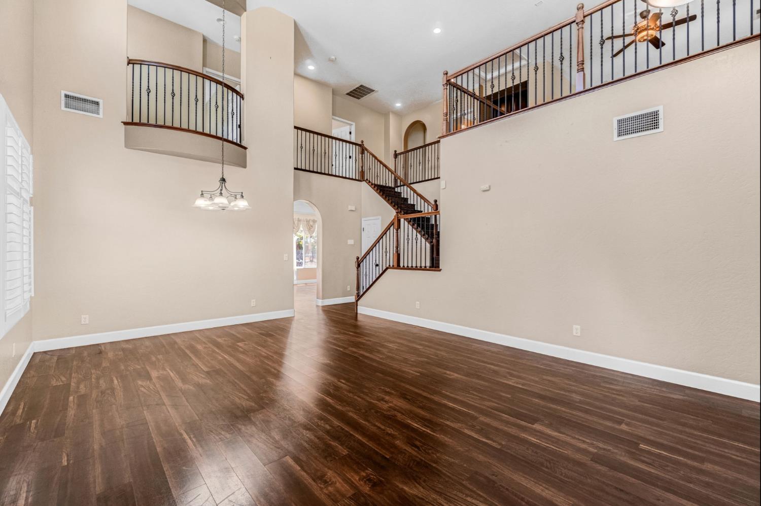 7113 E Garland Ave, Fresno, CA 93737