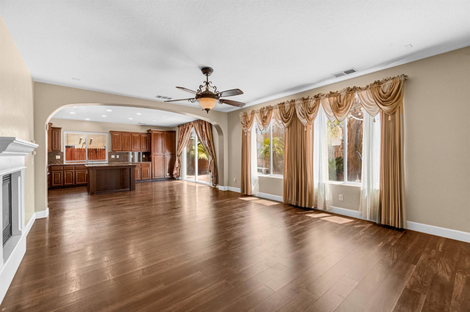 7113 E Garland Ave, Fresno, CA 93737