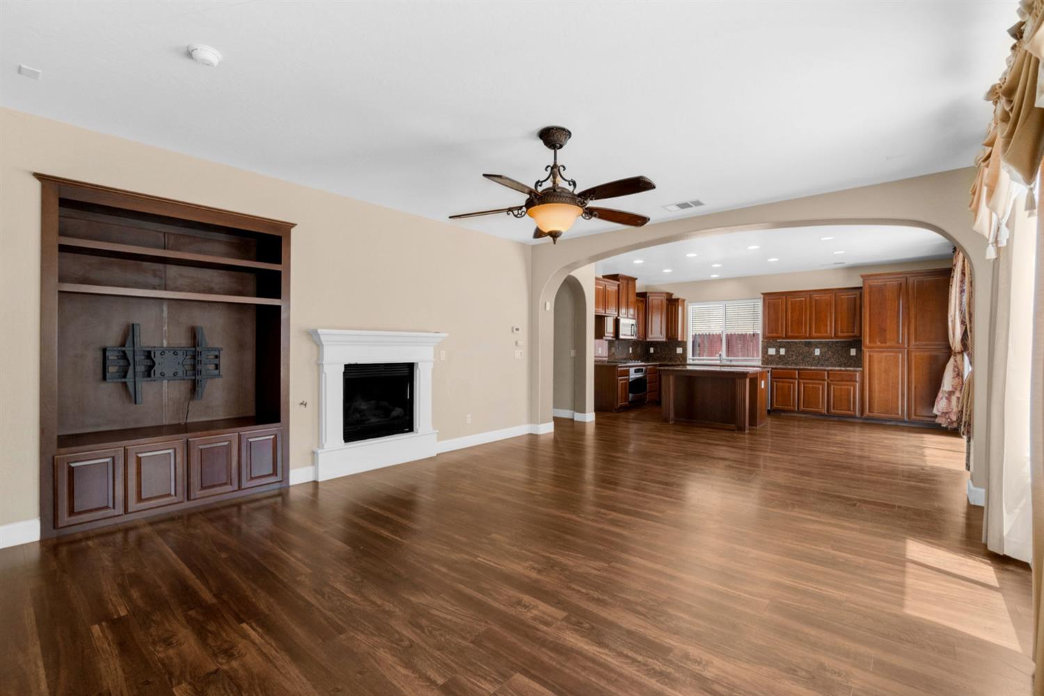 7113 E Garland Ave, Fresno, CA 93737