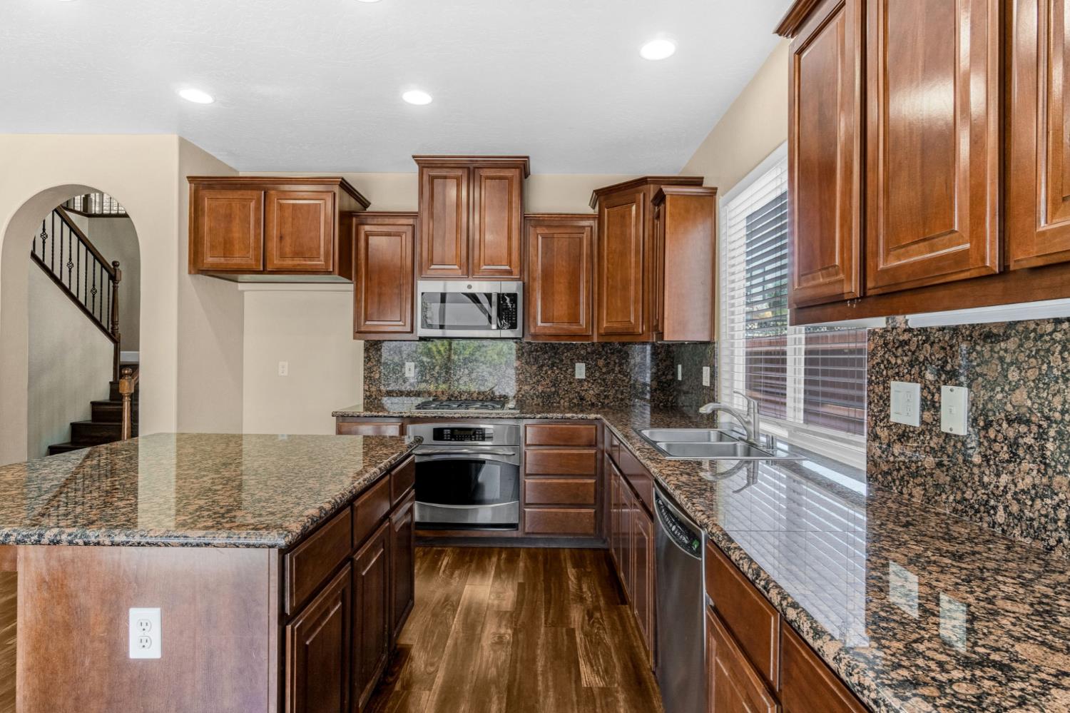 7113 E Garland Ave, Fresno, CA 93737