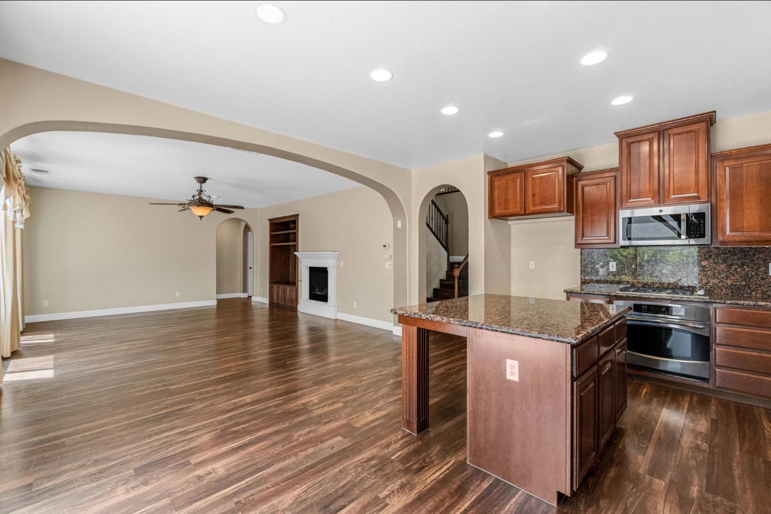 7113 E Garland Ave, Fresno, CA 93737