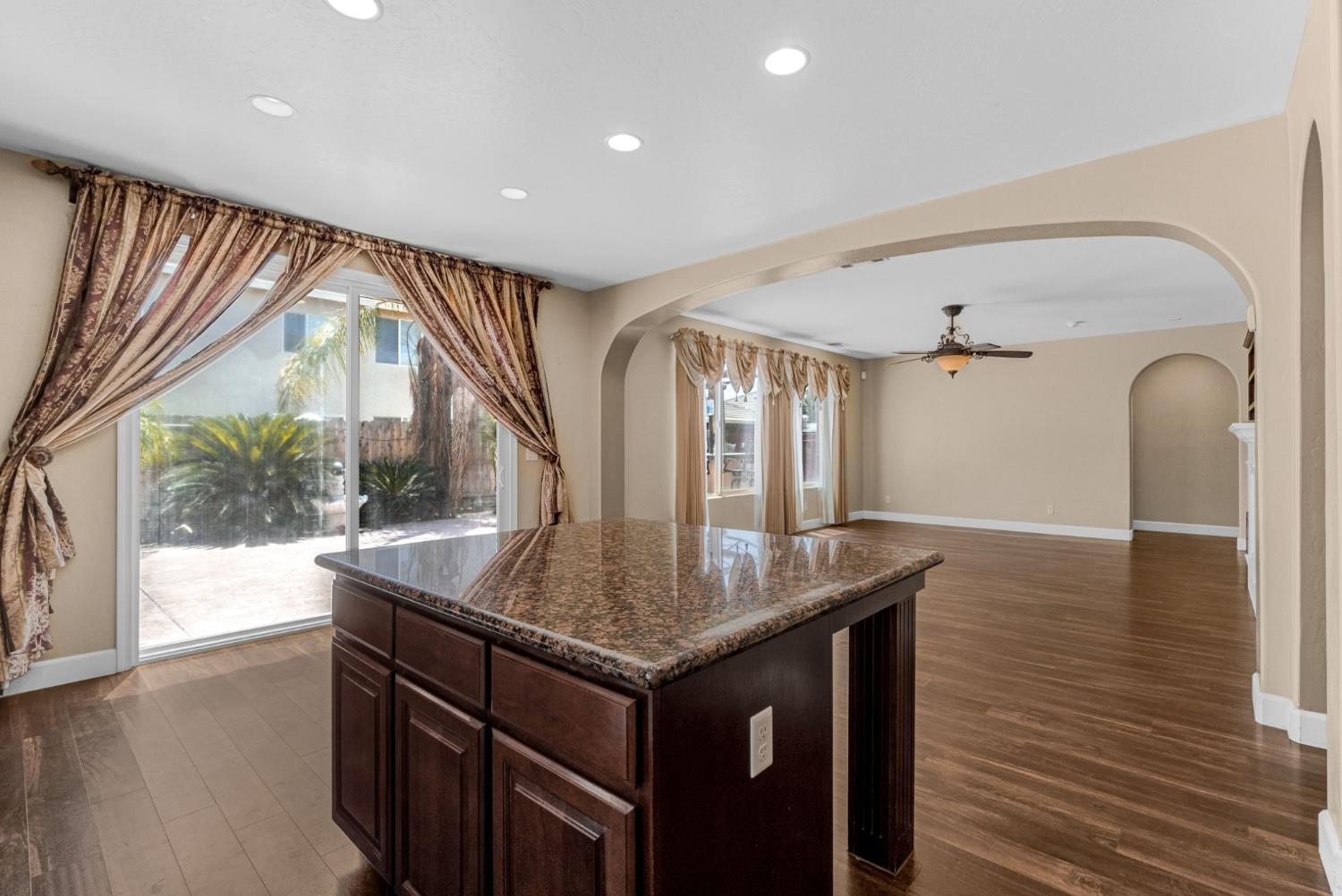 7113 E Garland Ave, Fresno, CA 93737