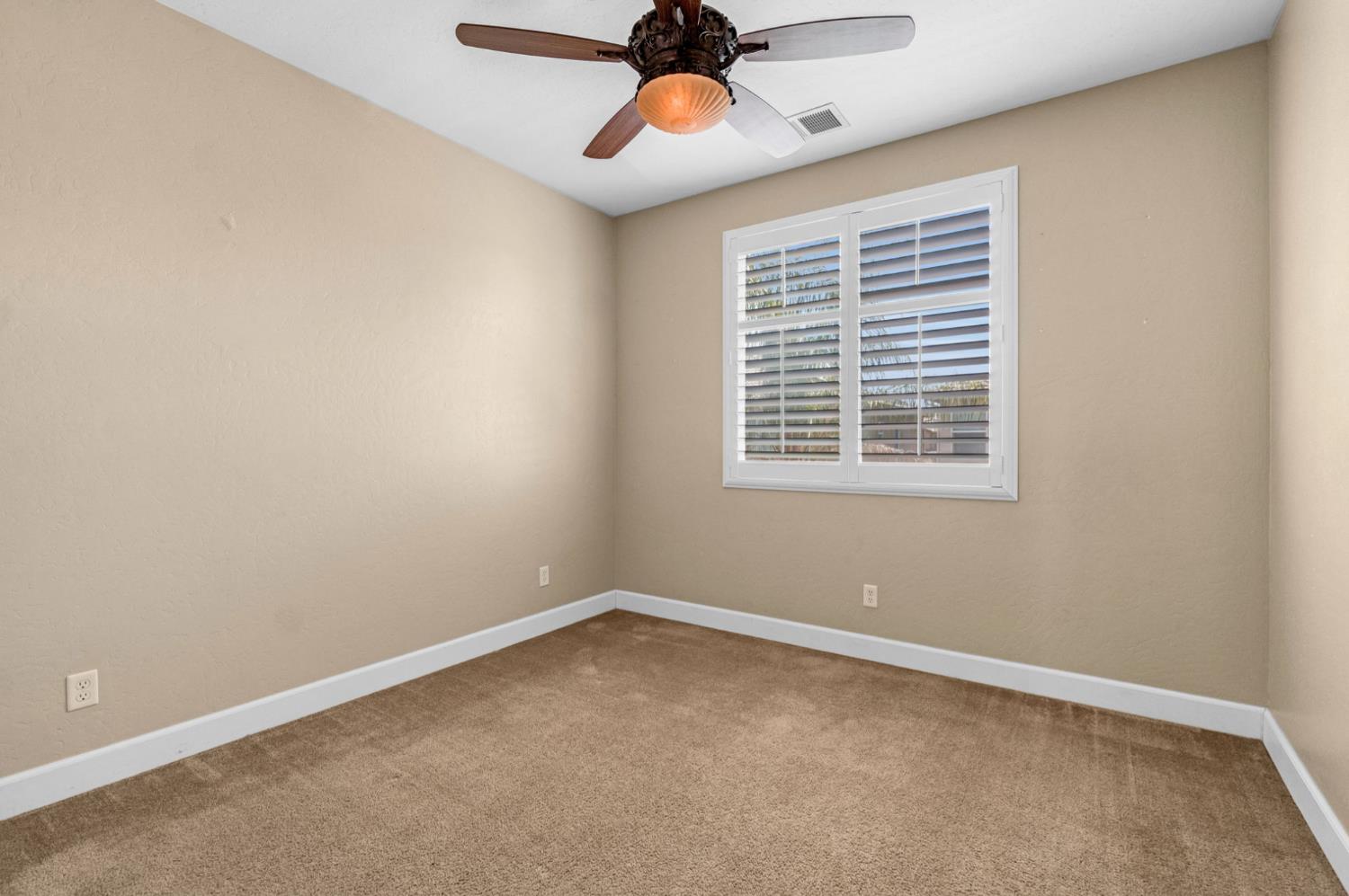 7113 E Garland Ave, Fresno, CA 93737