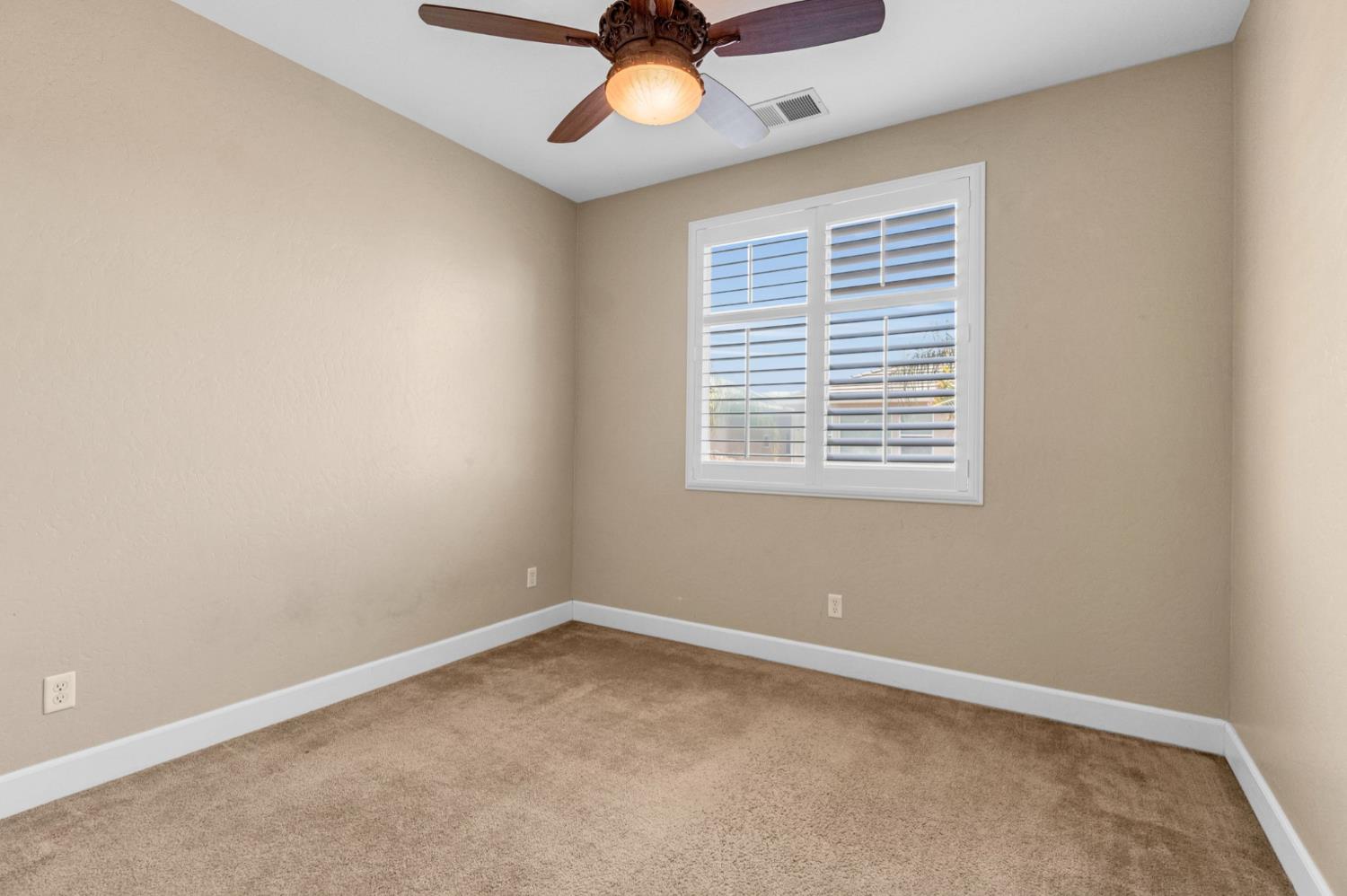 7113 E Garland Ave, Fresno, CA 93737