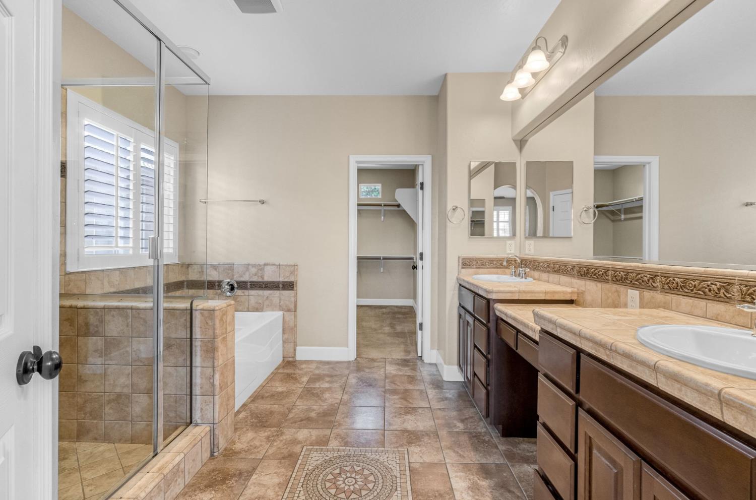 7113 E Garland Ave, Fresno, CA 93737