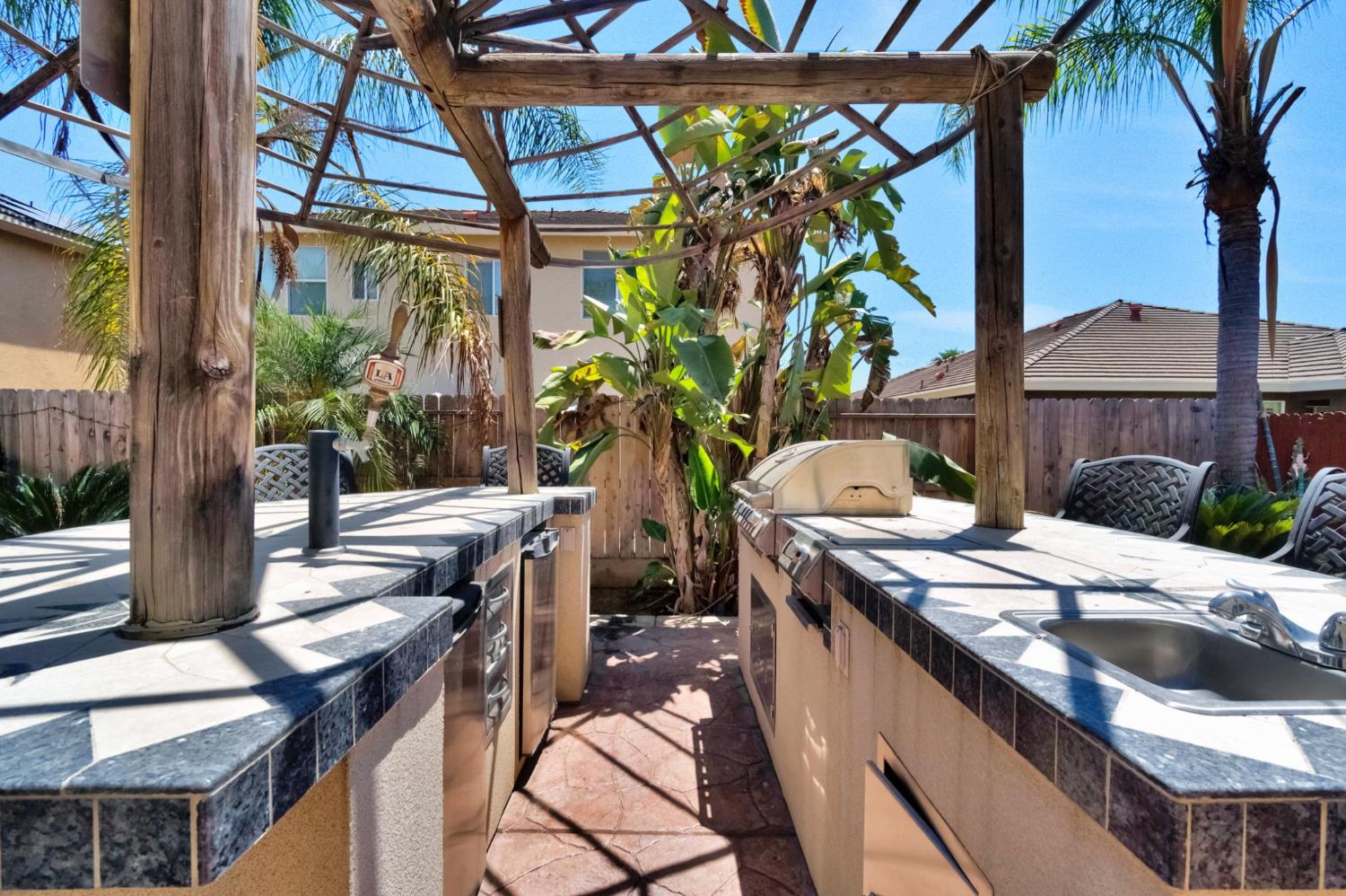 7113 E Garland Ave, Fresno, CA 93737