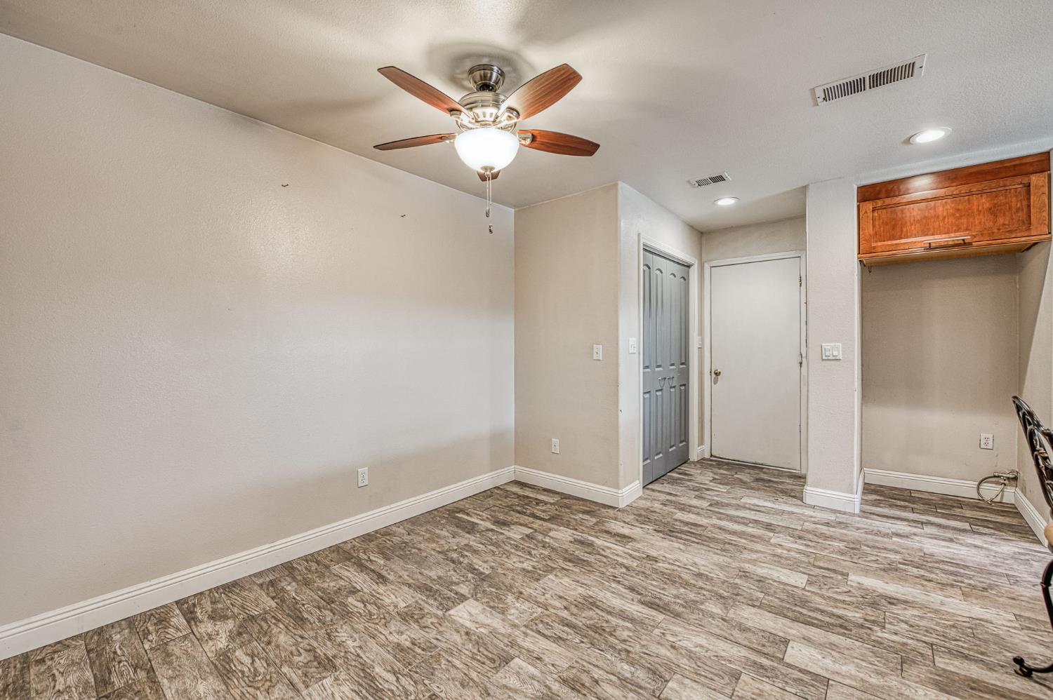 1488 Minarets Ave, Clovis, CA 93611