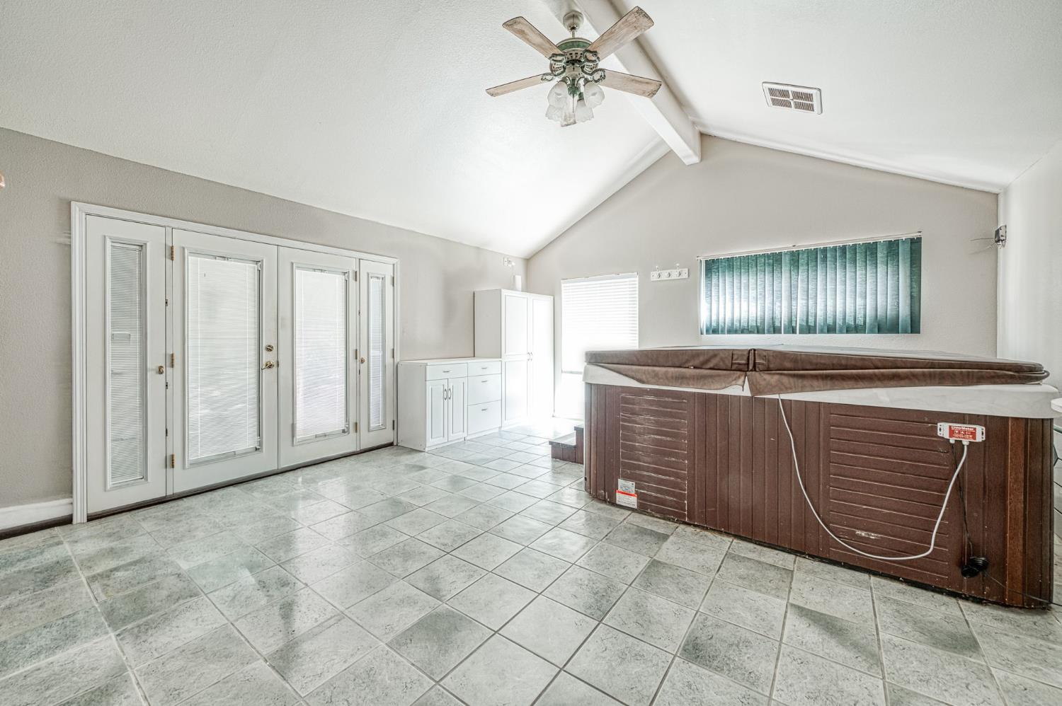 1488 Minarets Ave, Clovis, CA 93611
