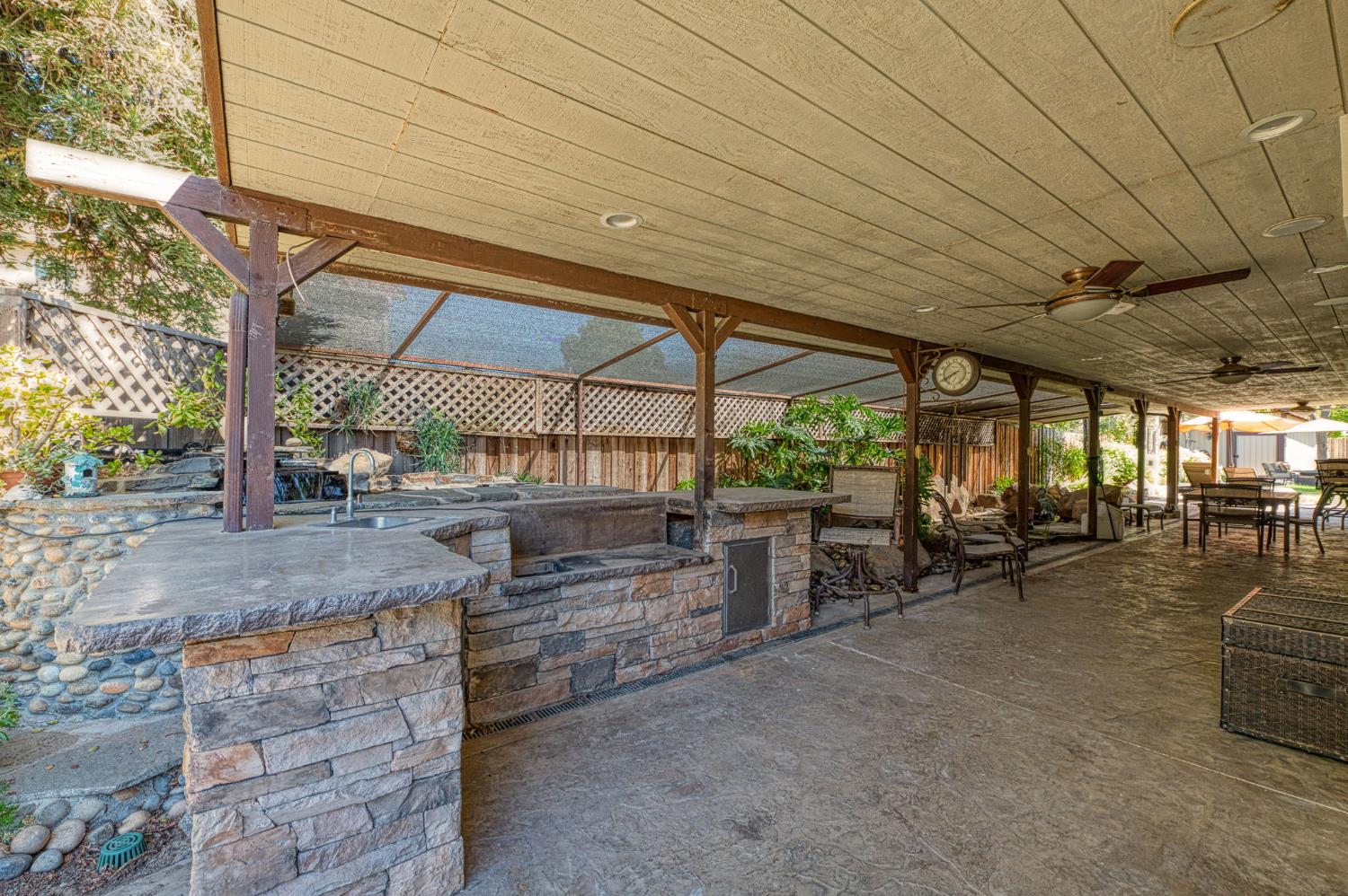 1488 Minarets Ave, Clovis, CA 93611