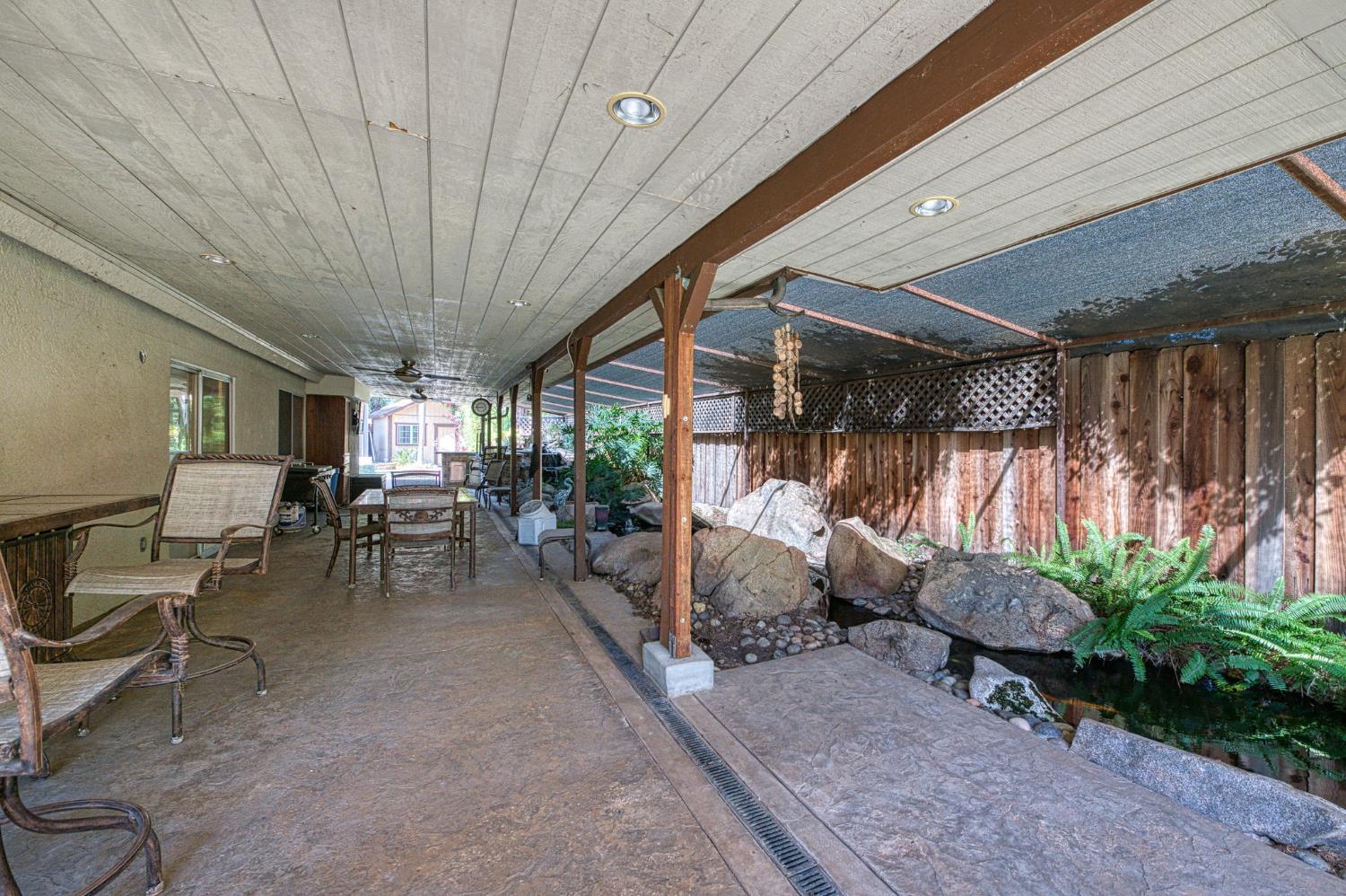 1488 Minarets Ave, Clovis, CA 93611