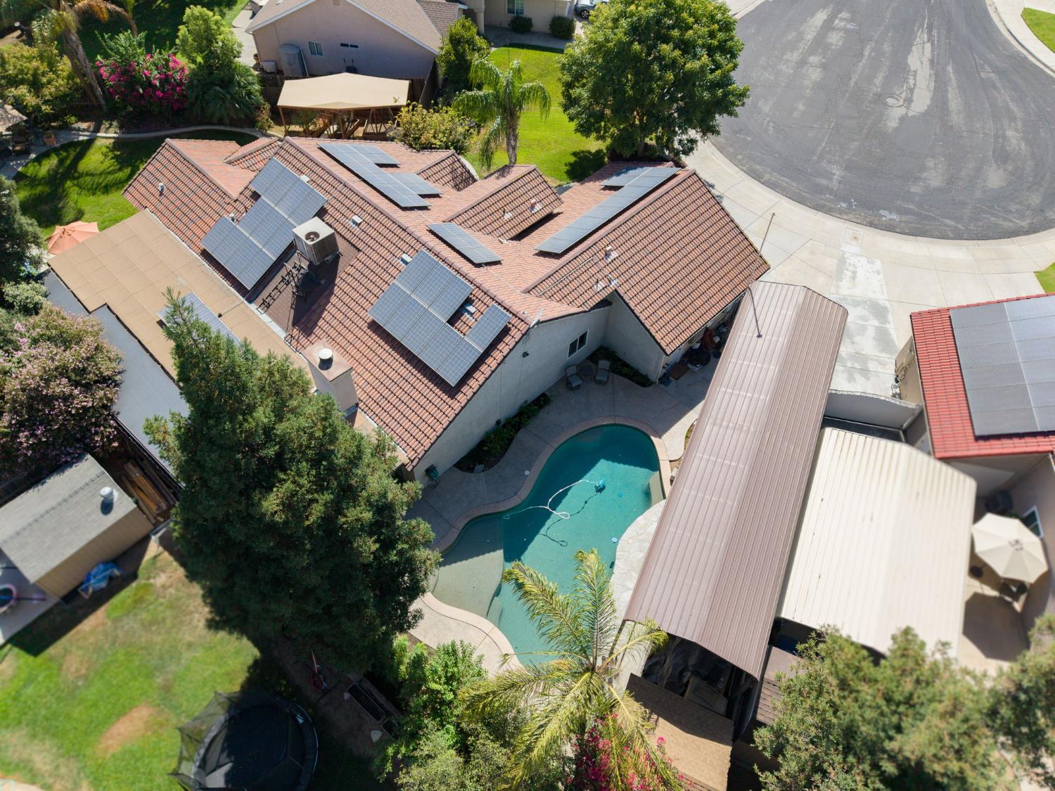 1488 Minarets Ave, Clovis, CA 93611