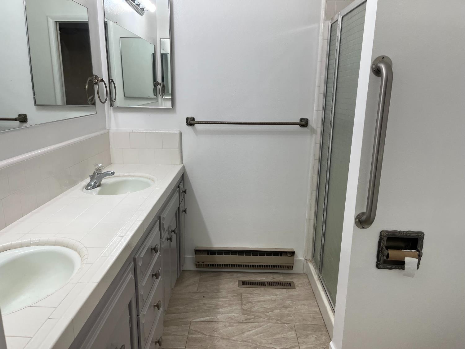 5910 E Alta, Fresno, CA 93772