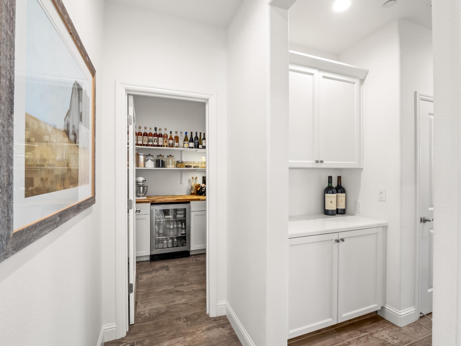 715 Harvest Dr, Madera, CA 93636