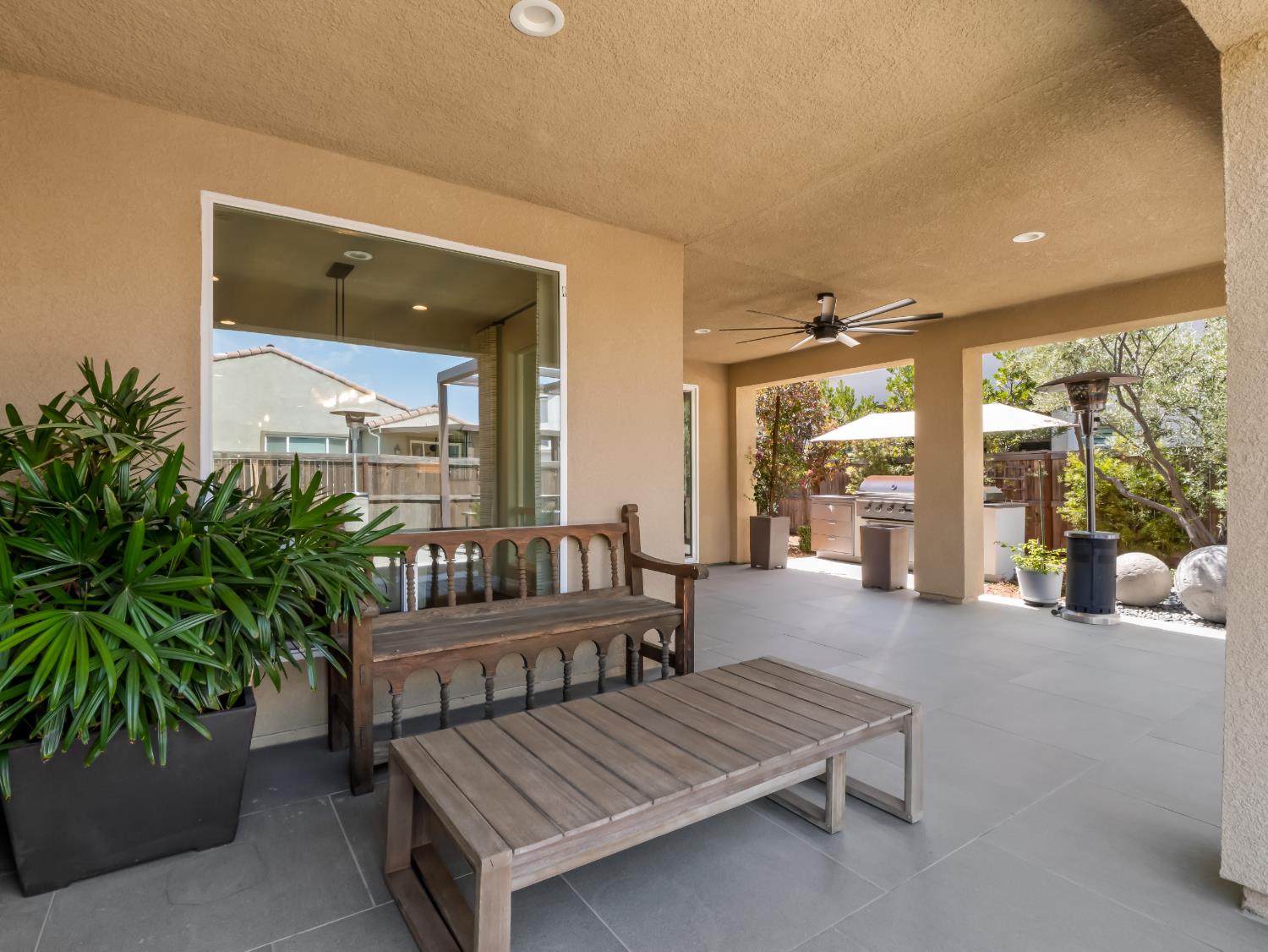 715 Harvest Dr, Madera, CA 93636