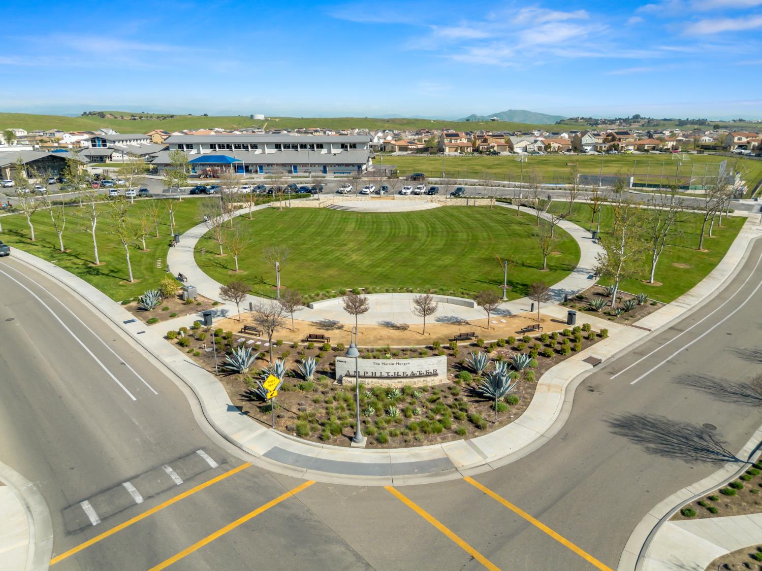 715 Harvest Dr, Madera, CA 93636