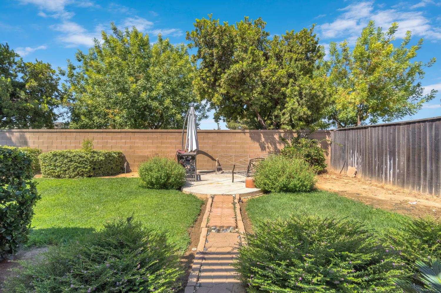 4203 N Bain Ave, Fresno, CA 93722
