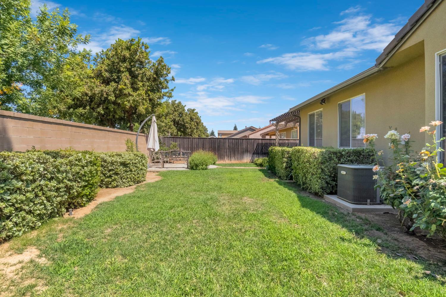 4203 N Bain Ave, Fresno, CA 93722