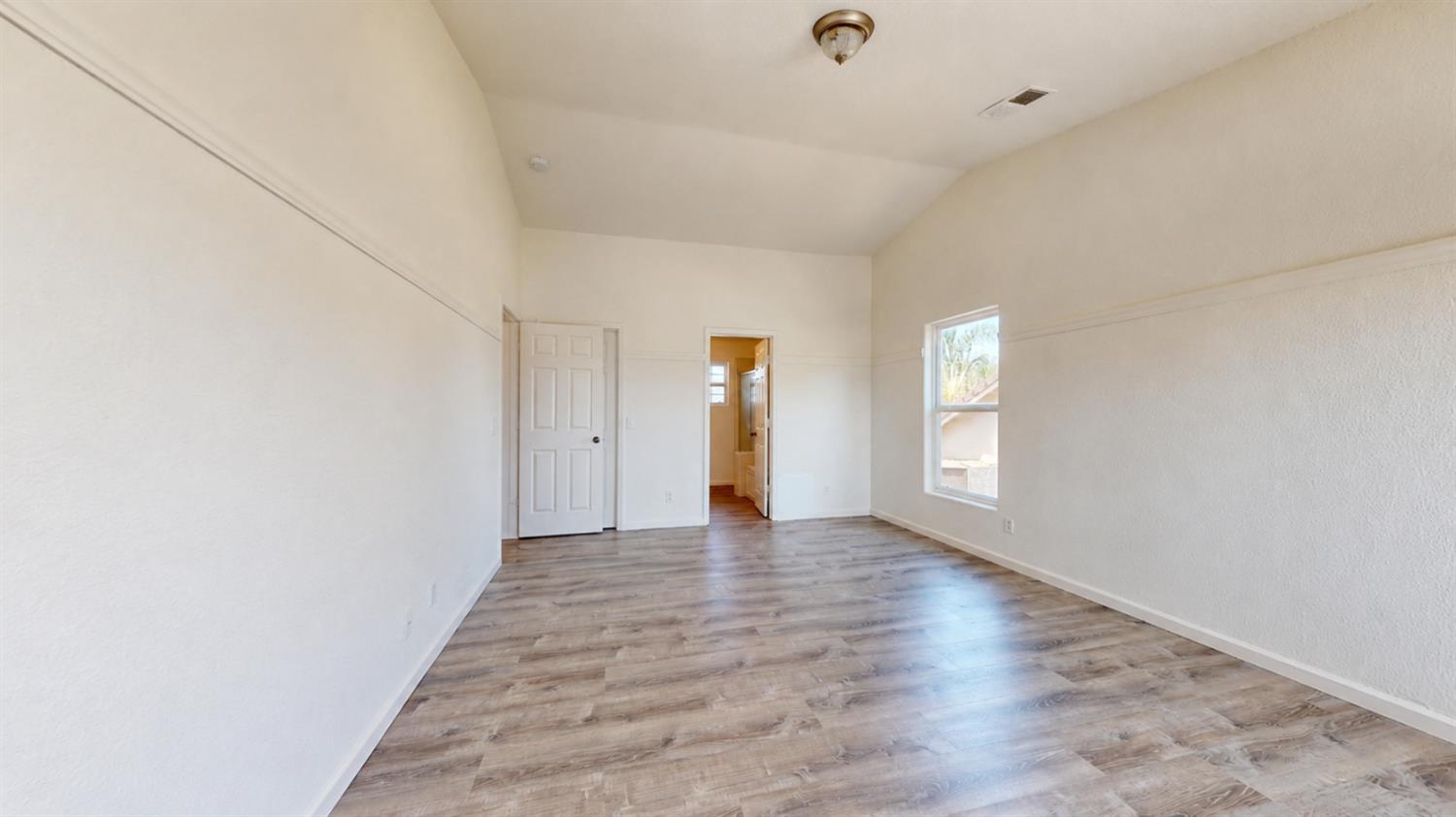 736 Morris, Madera, CA 93637