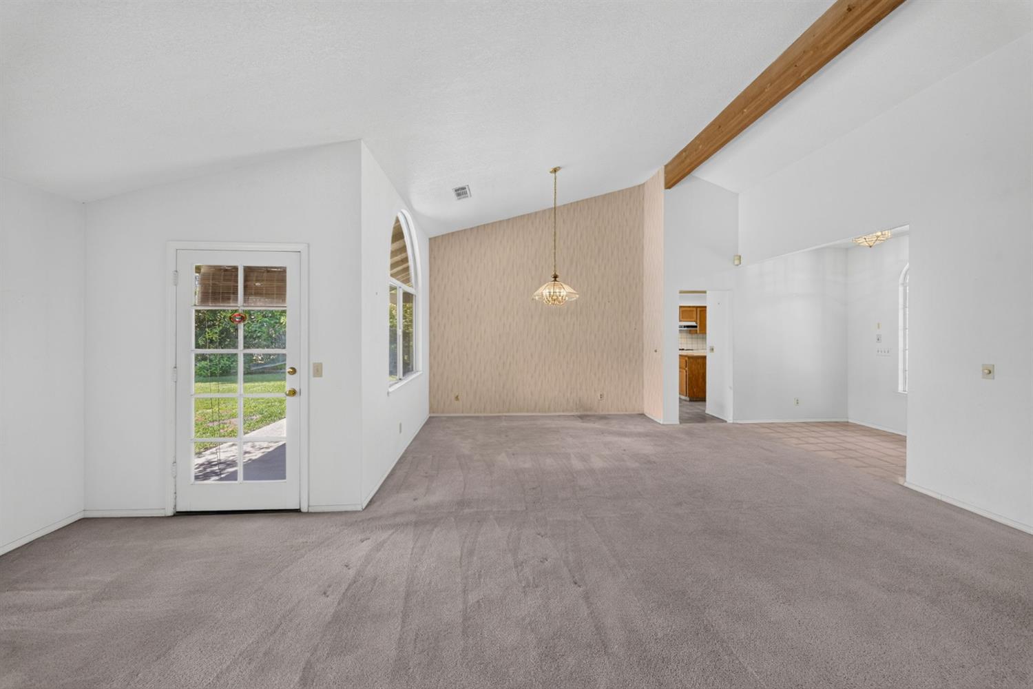 1437 E Goshen Ave, Fresno, CA 93720