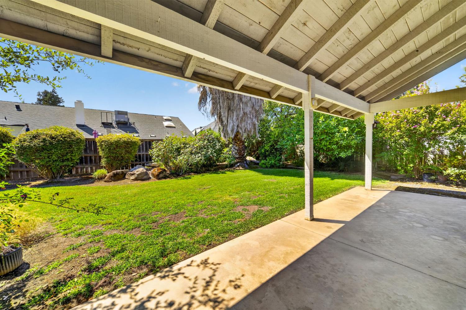 1437 E Goshen Ave, Fresno, CA 93720
