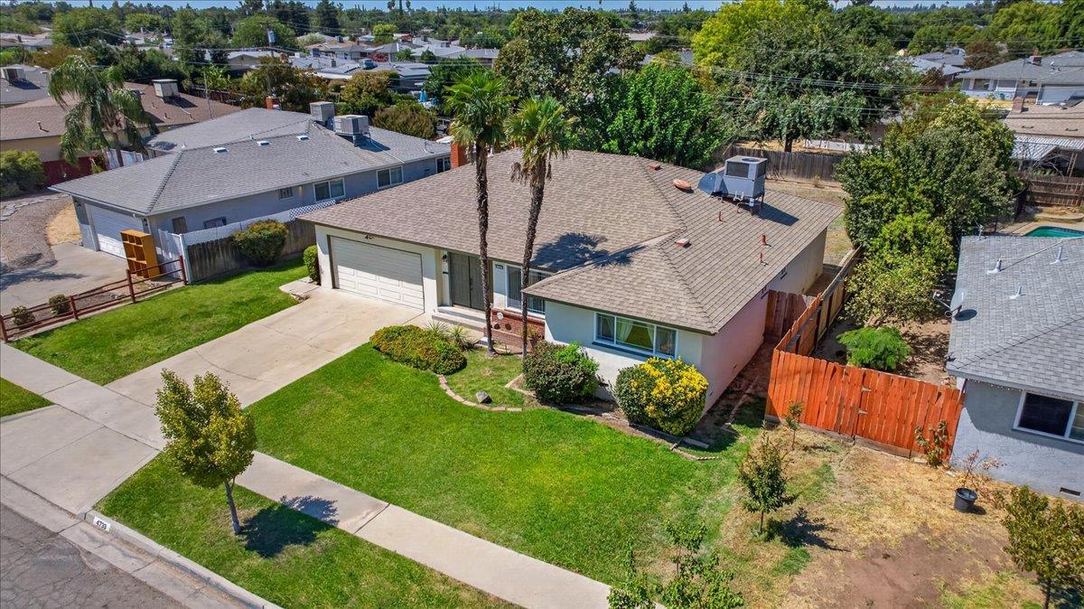 4733 N Callisch St, Fresno, CA 93726