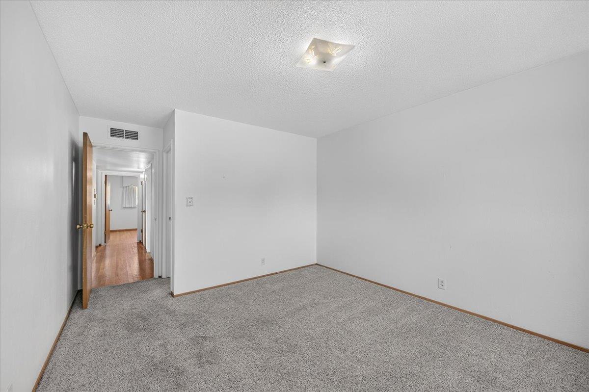 4733 N Callisch St, Fresno, CA 93726