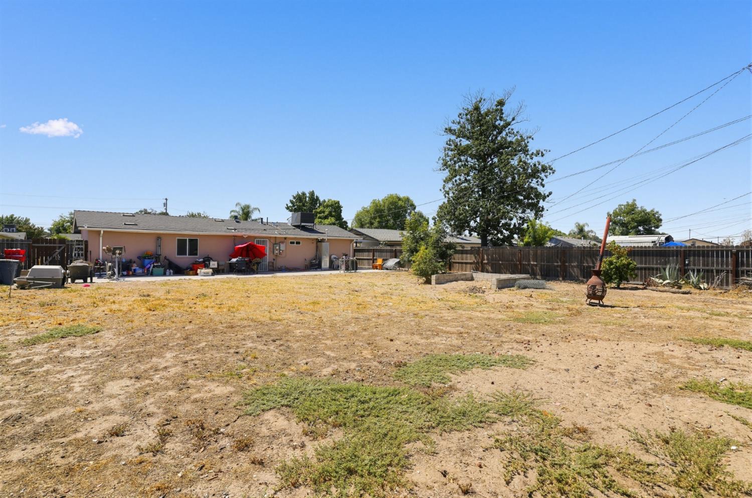 8642 E Ostler St, Selma, CA 93662